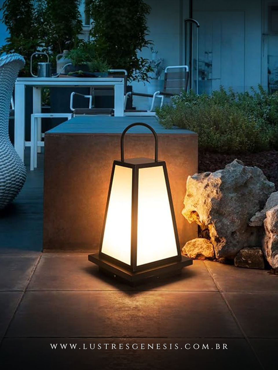 Luminária de Solo Lanterna Cônica IP65 Design Clássico Moderno